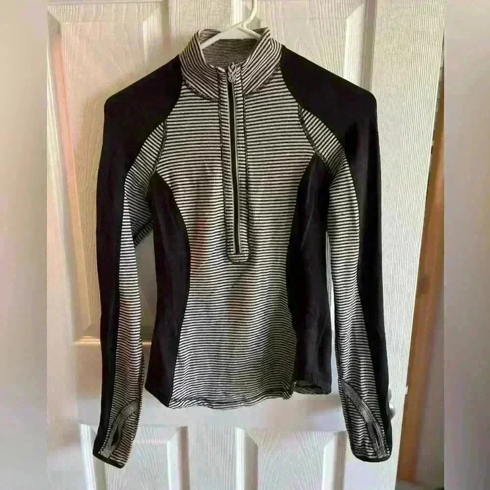Lululemon Black Run U-Turn 1/4 Zip Pullover Reversible Stripe - Picture 8 of 9